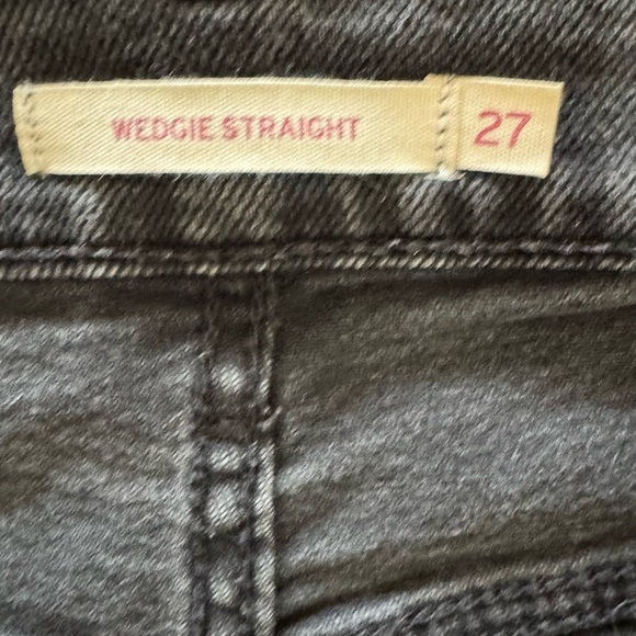 Levi’s Wedgie Straight - Picture 6 of 9